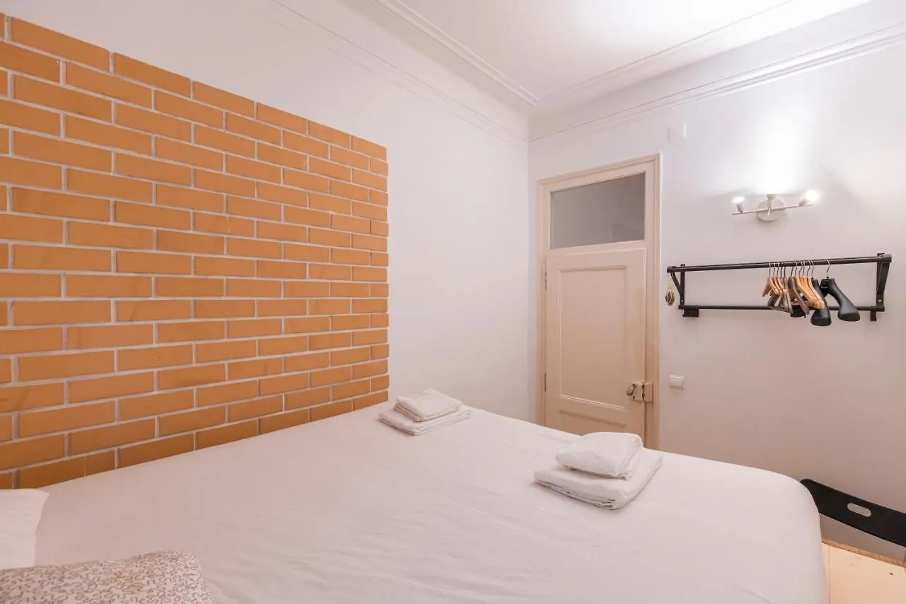 3Bdr Mouraria Apartment By Lovelystay Lisbon