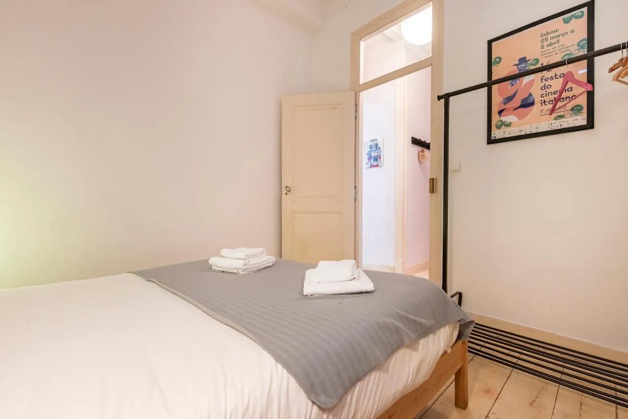 3Bdr Mouraria Apartment By Lovelystay Lisbon