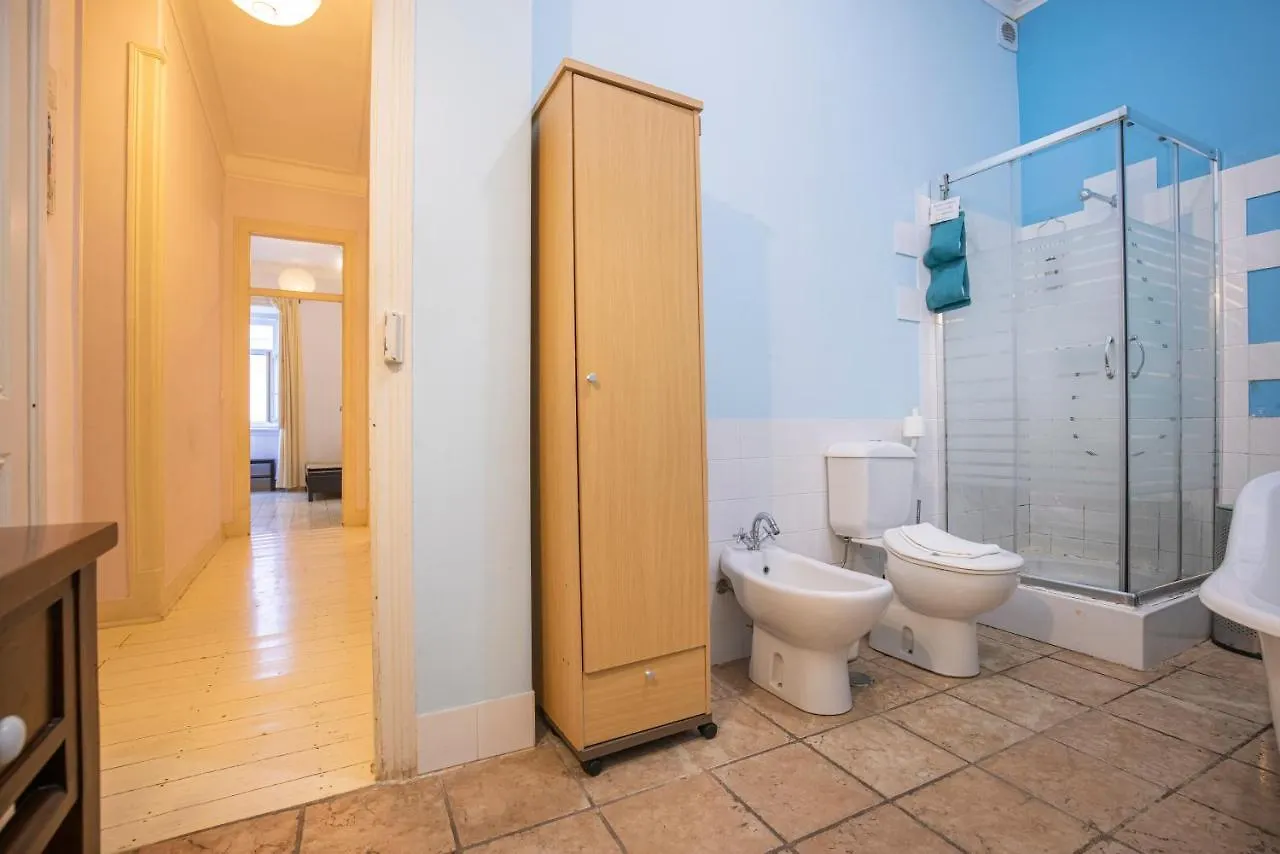 3Bdr Mouraria Apartment By Lovelystay Lisbon