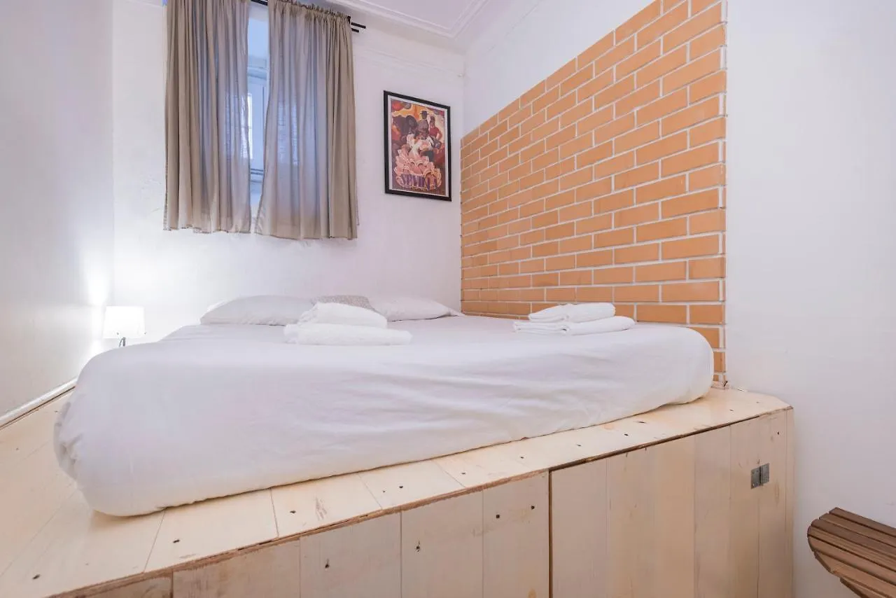 3Bdr Mouraria Apartment By Lovelystay Lisbon 0*,  Portugal